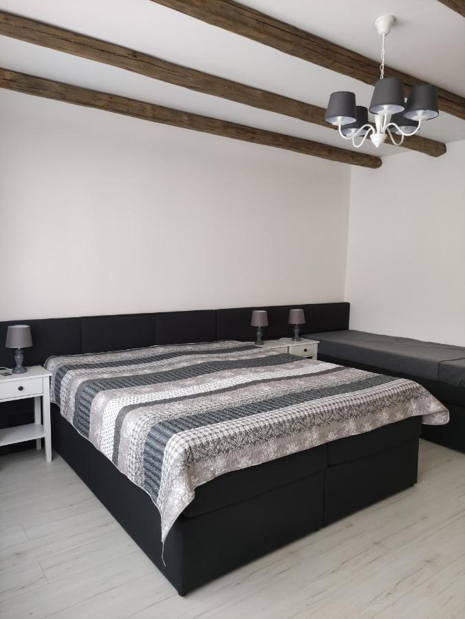 Patak28 Apartmanok Шопрон Экстерьер фото