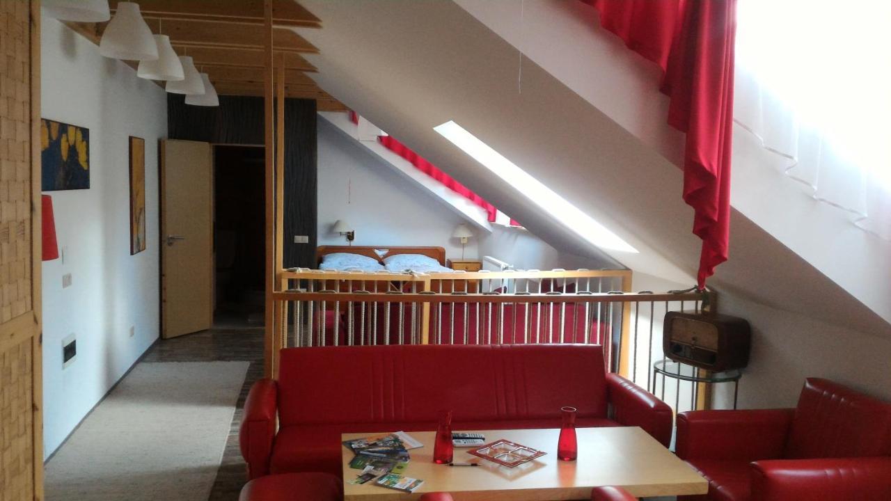 Patak28 Apartmanok Шопрон Экстерьер фото