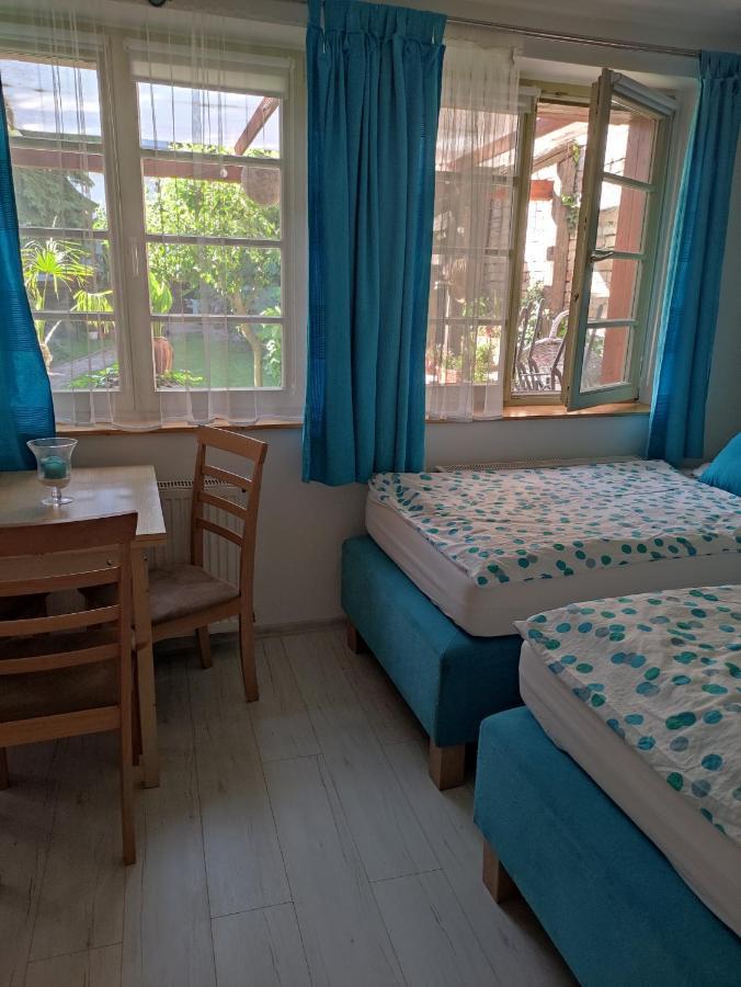 Patak28 Apartmanok Шопрон Экстерьер фото