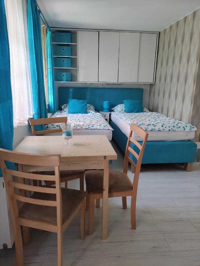 Patak28 Apartmanok Шопрон Экстерьер фото