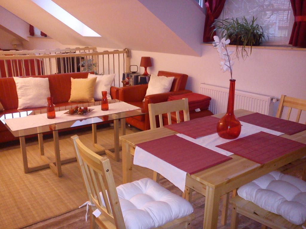 Patak28 Apartmanok Шопрон Номер фото
